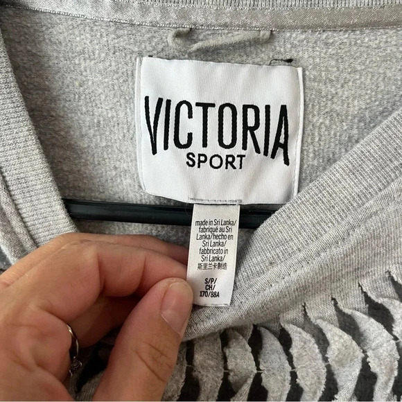 Victoria Sport Sweatshirt Womens Size Sm/P Cutout Long Sleeve Gray - Picture 3 of 4